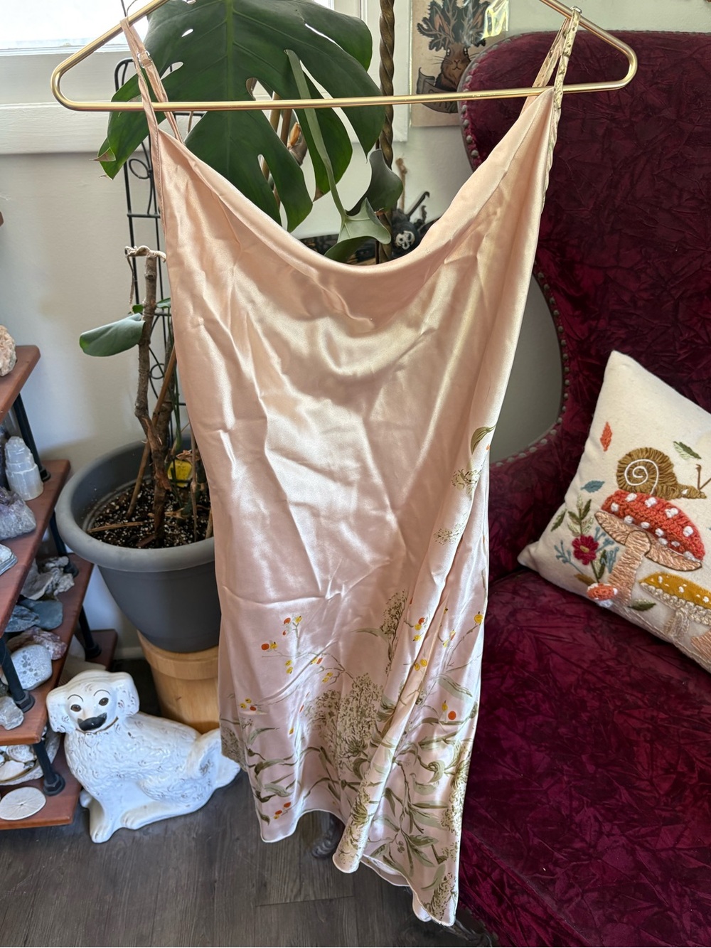 CREAM AND FLORAL SILKY NIGHTGOWN DRESS - Picture 2 of 5